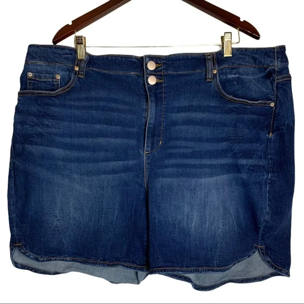 Love & Legend’s Women’s Denim Jean  Shorts Size 26